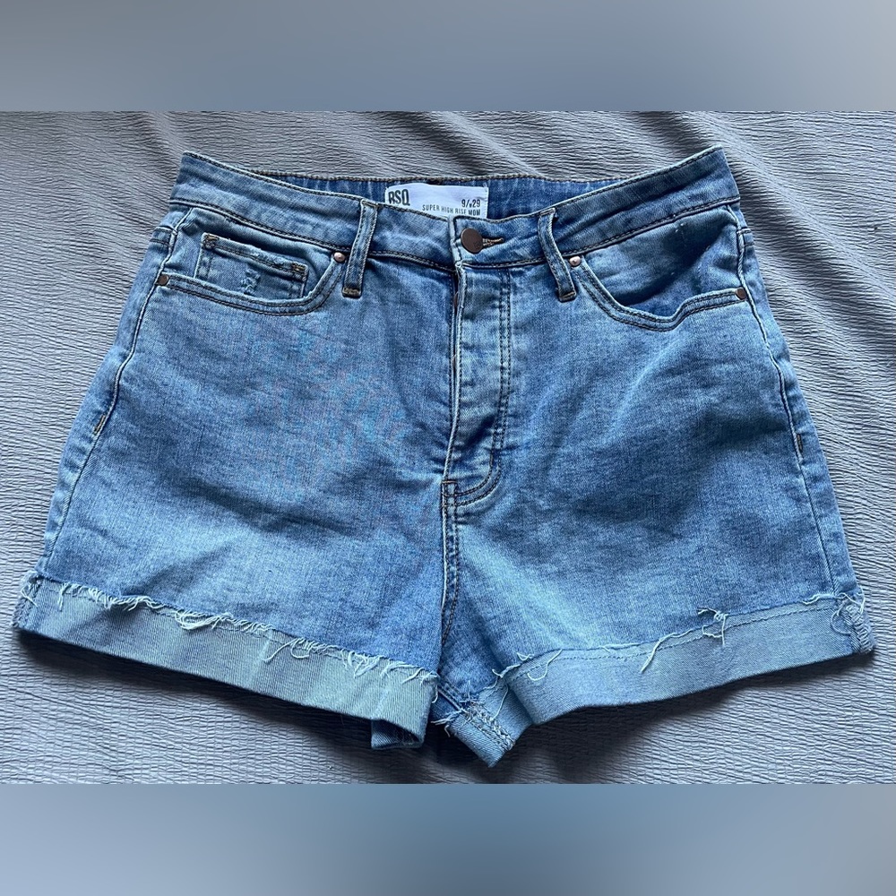 RSQ super high rise mom shorts. Size:9